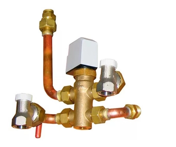 MyCond FHW Vertical installation kit for fan coil units.