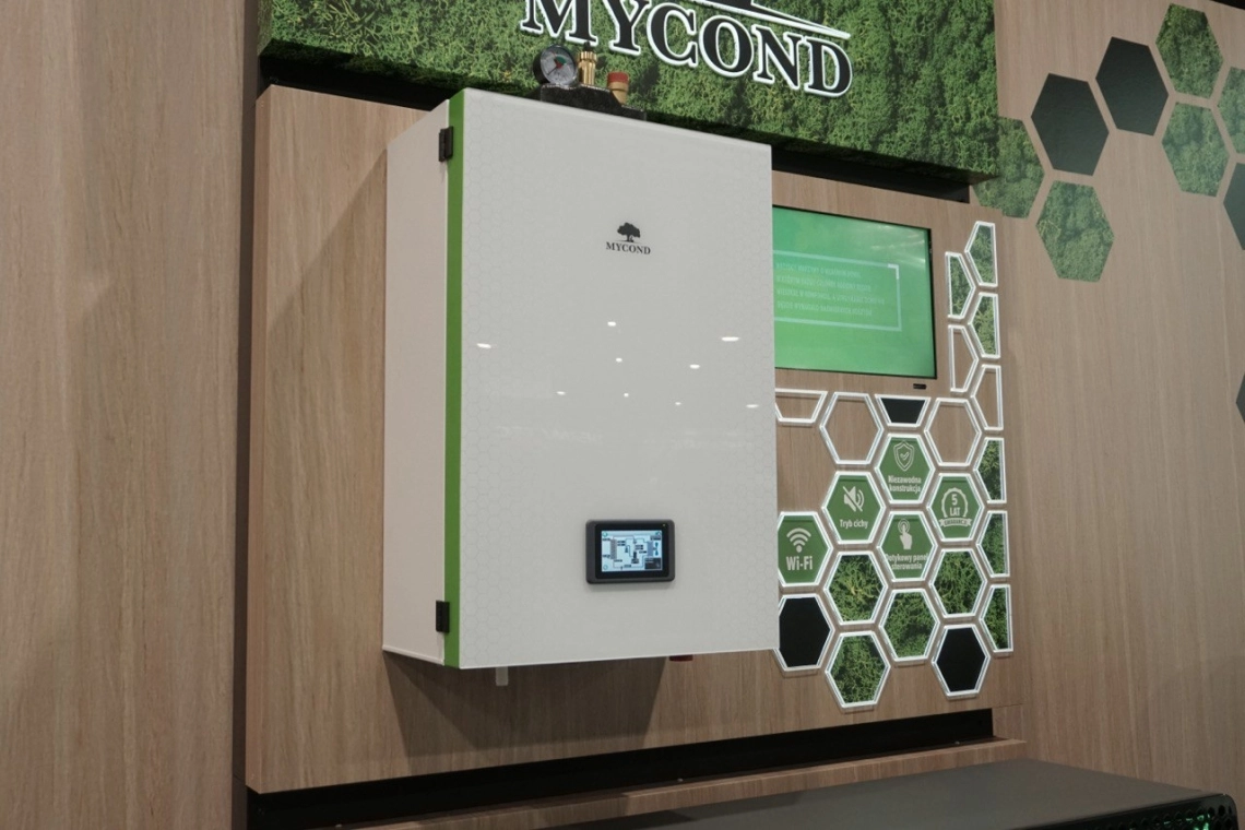 Mycond showcasing HVAC products at Warsaw Expo.