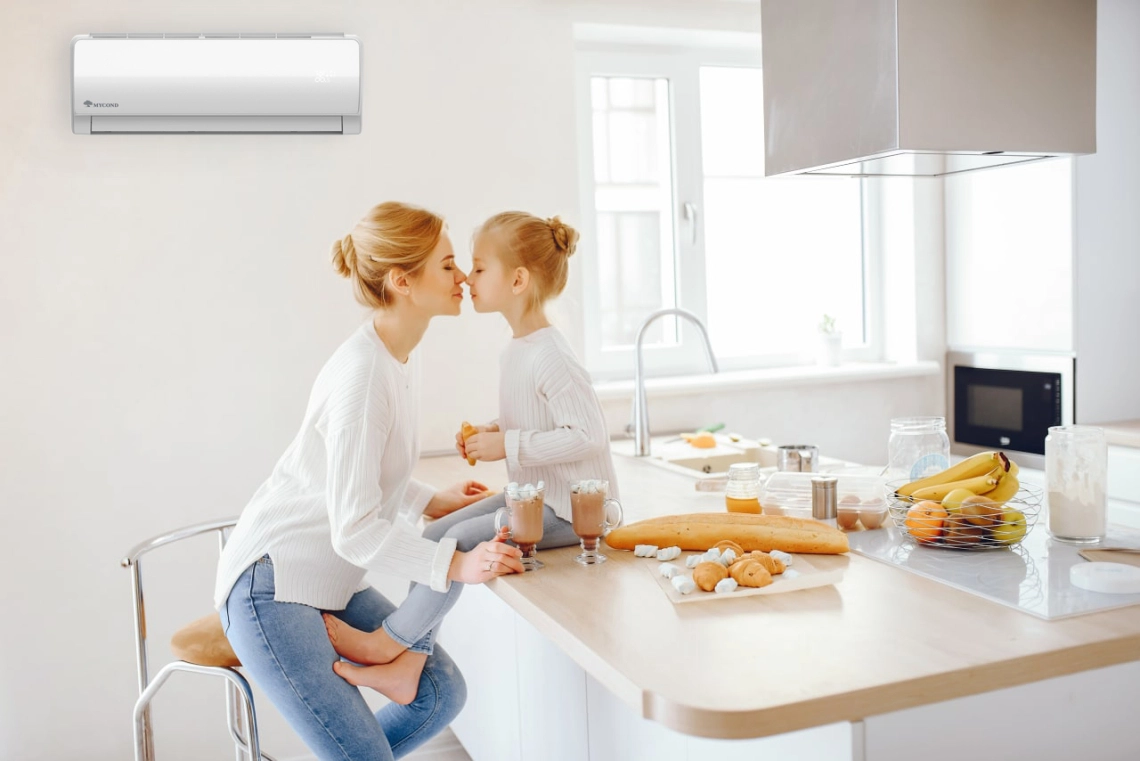 MyCond MHW Wall-mounted fan coil unit with LED display and sleep mode.