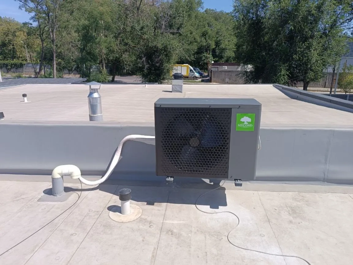 Cottage installation with Mycond Split heat pumps BeeHeat series